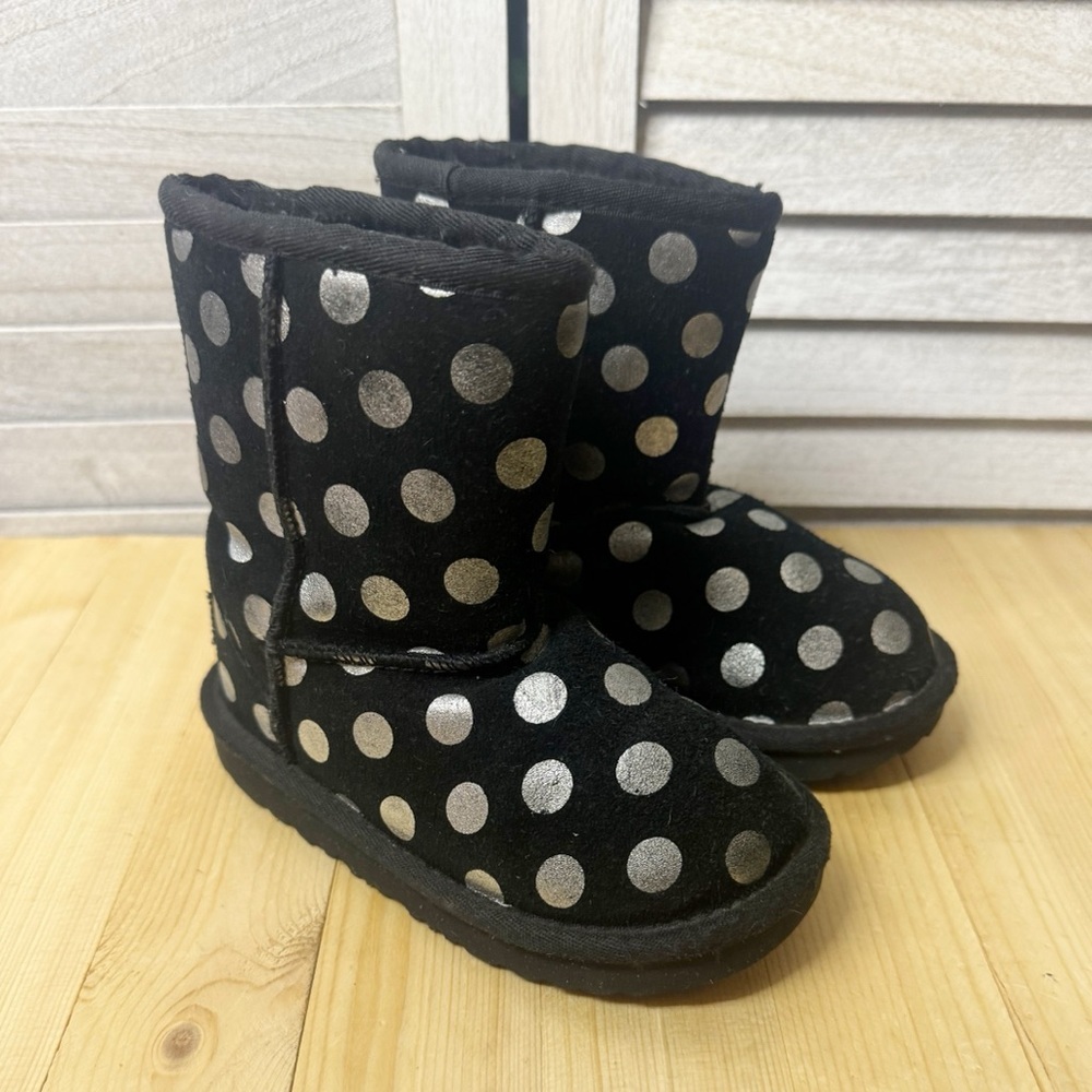 UGG Kids Classic Black Suede Silver Polka Dot Boots Toddler Girl Size 8 - Picture 2 of 8